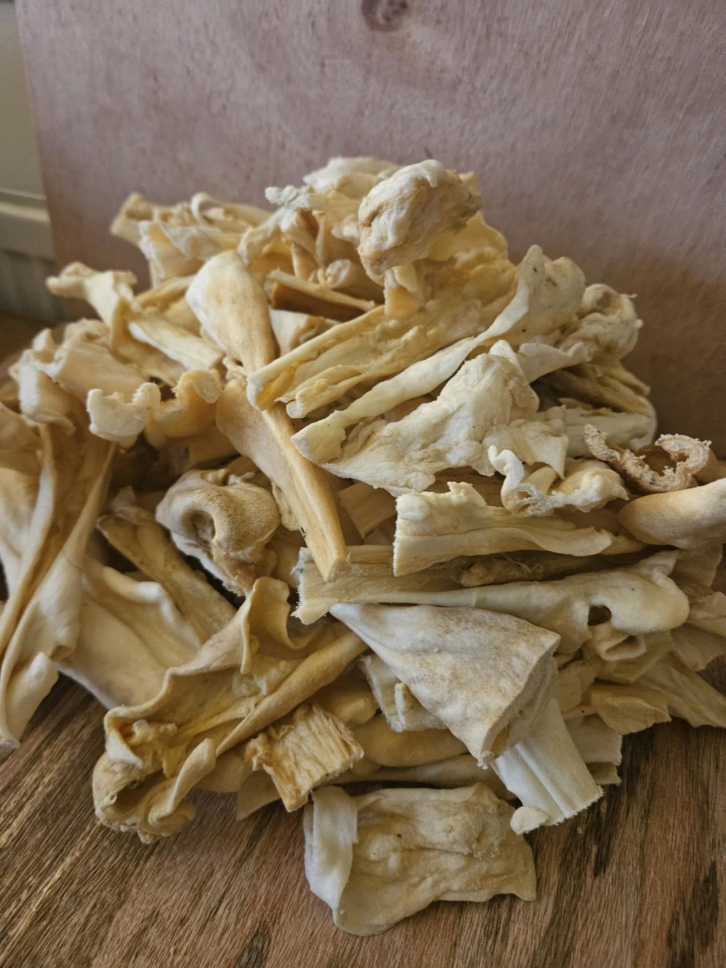 Natural Lamb Skin Dog Protein Treat Chew