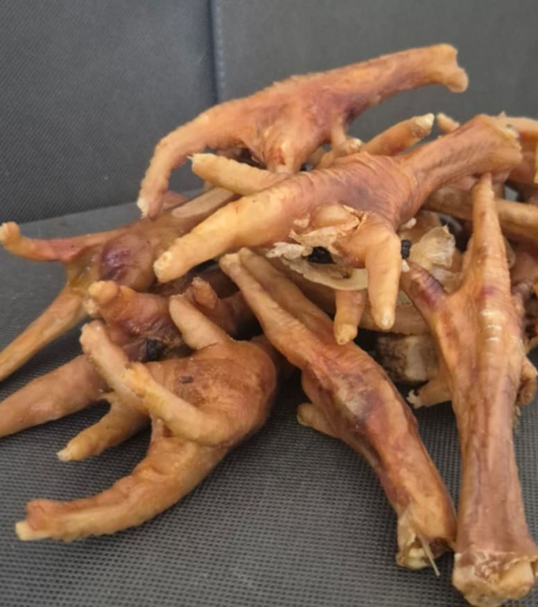 Natural Chicken Feet Treats