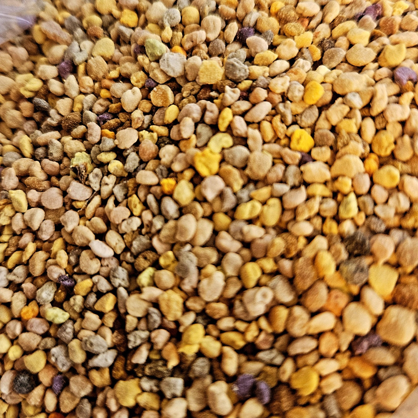 Bee Pollen Topper